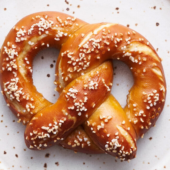 Ev Yapımı Pretzel Simit Tarifi