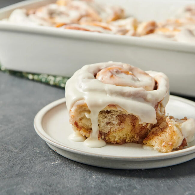 Ev Yapımı Tarçınlı Çörekler